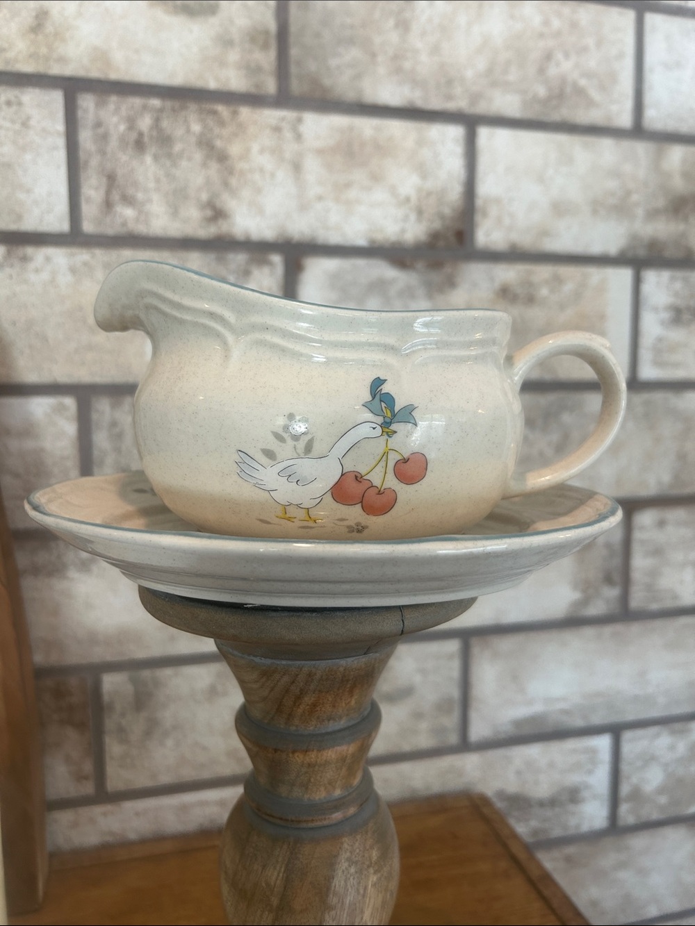Marmalade vintage gravy boat with plate